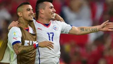 Arturo Vidal y Gary Medel en la selección chilena. 