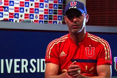 El entrenador dirigió anteriormente a Universidad de Chile.  