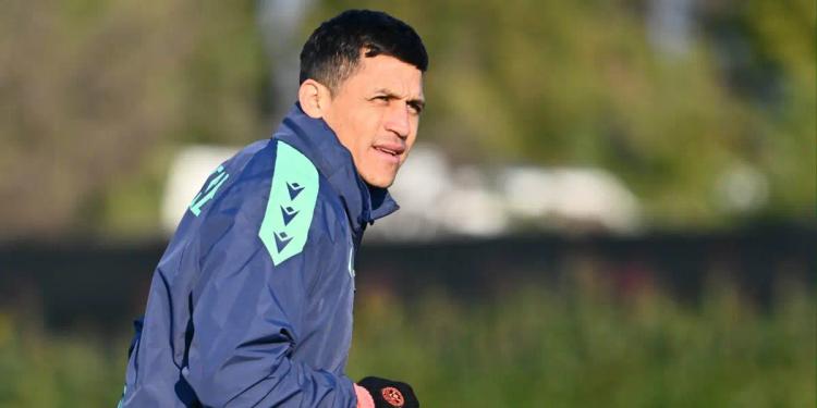 ¿Por qué dicen que Alexis Sanchez está sufriendo en Italia? 