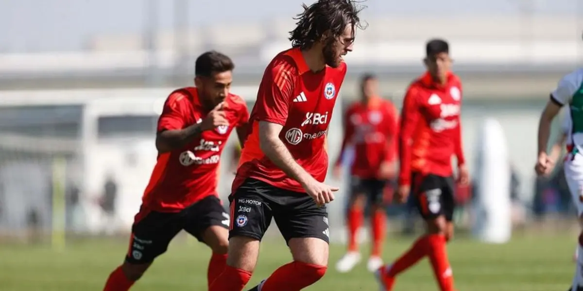 Ben Brereton se acopla de buena manera al plantel de la Roja. 