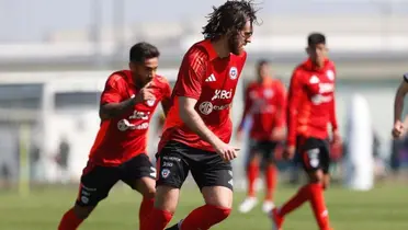 Ben Brereton se acopla de buena manera al plantel de la Roja. 