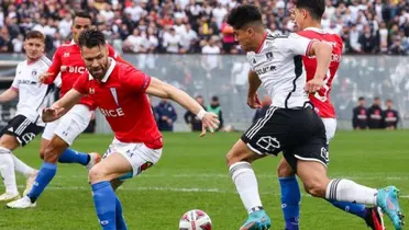 Damián Pizarro y Gary Kagelmacher en el último partido entre Colo Colo y Universidad Católica. 