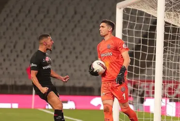 El arquero abandonó la UC para sorpresa de los hinchas cruzados.