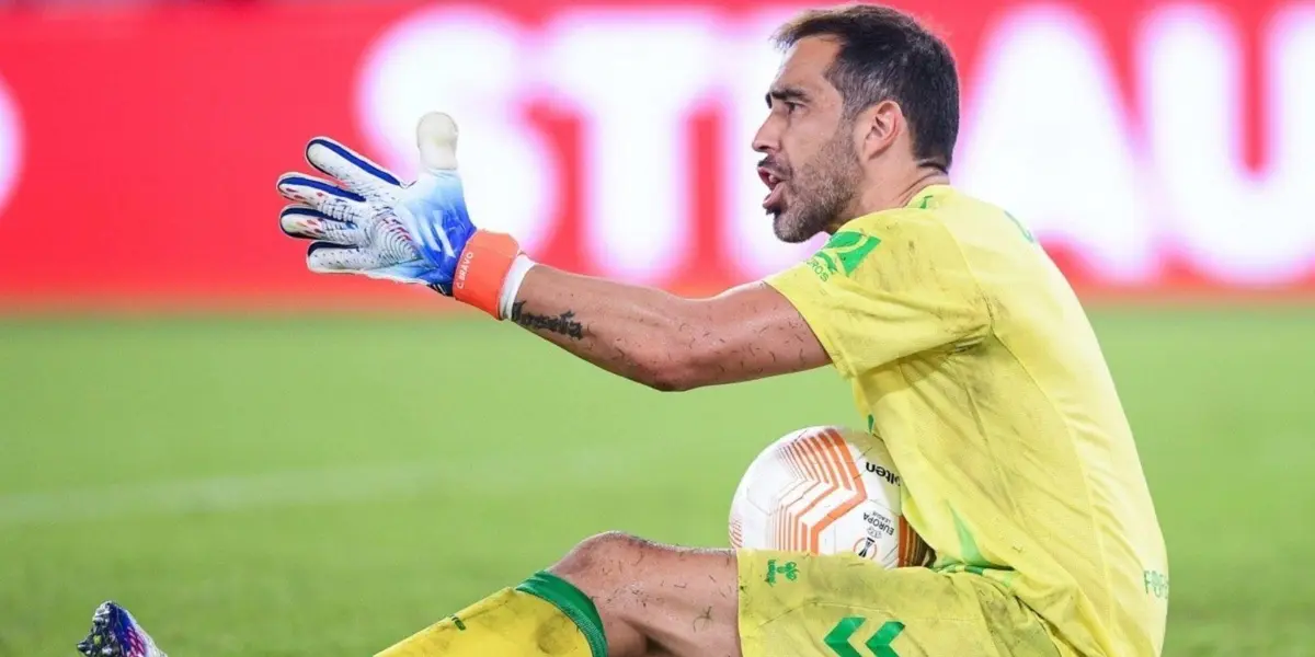 El arquero de la selección chilena habría sufrido dura humillación.  