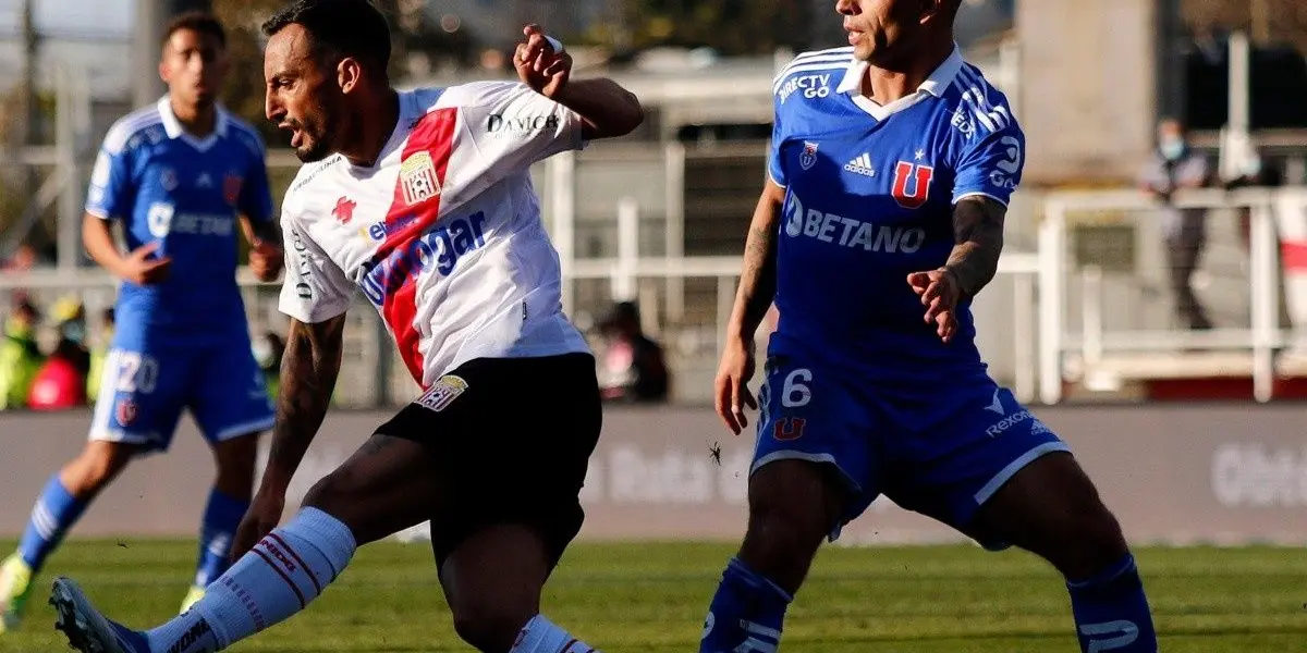 El cuadro universitario insiste en otra jugador de Curicó Unido para reforzar su defensa. Ahora entregaron una tercera oferta para hacerse con el jugador.