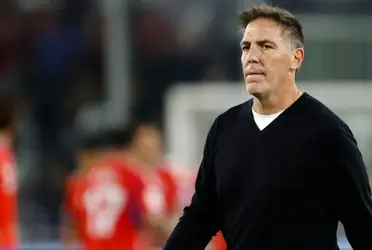 El entrenador de la selección chilena volvió a enojarlos a todos.  