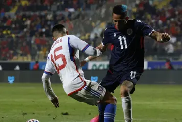 El entrenador nacional estaría encantado con el jugador y quiere verlo en Chile.