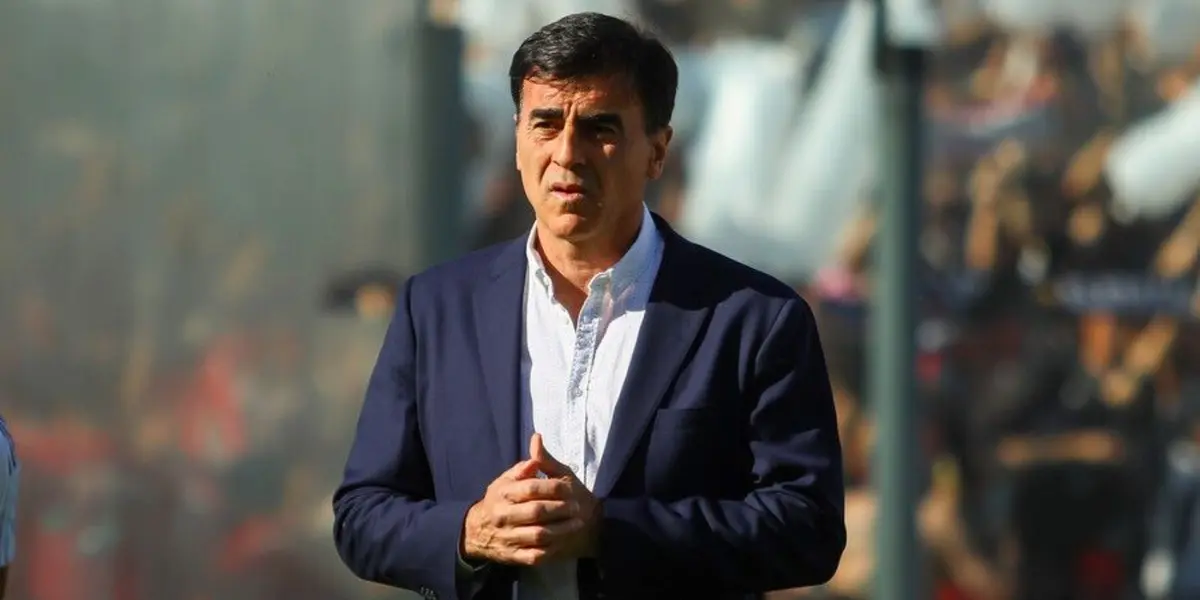 El entrenador ya tiene planificado lo que será el 2023 con el club y, de momento, se estaría quedando en Macul