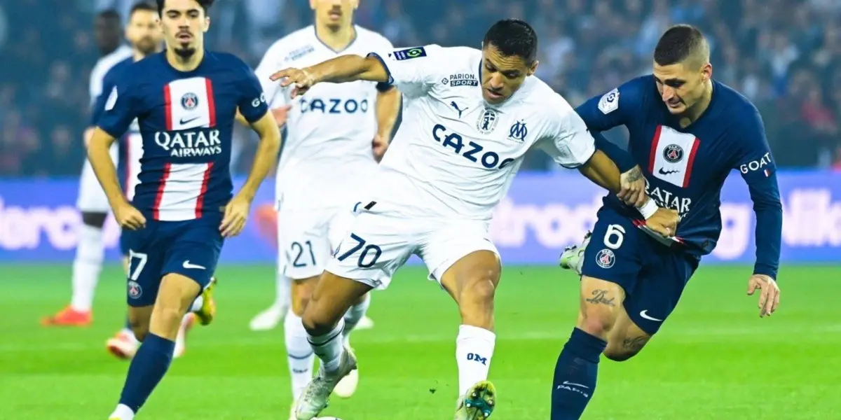 El futbolista chileno estaría definiendo su equipo en las próximas horas.