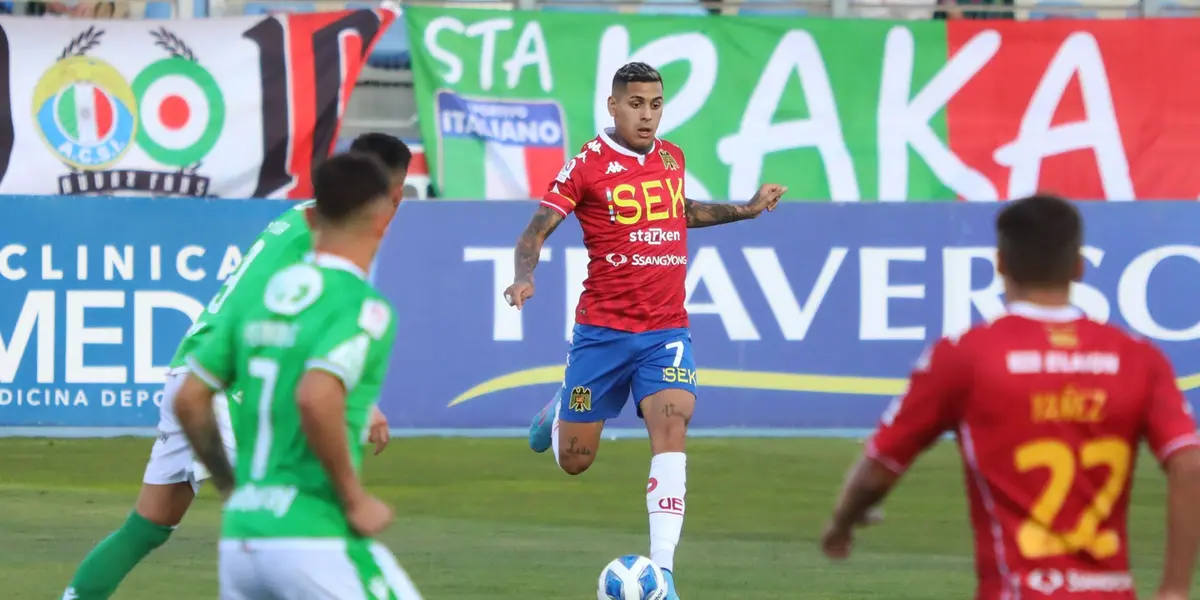 El futbolista defiende a la selección charrúa.