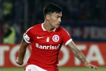 El futbolista fue reconocido tras la victoria de Internacional por Copa Libertadores.