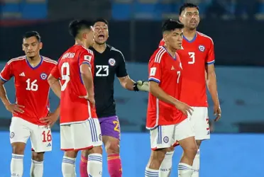 El futbolista no la pasa bien en su equipo.