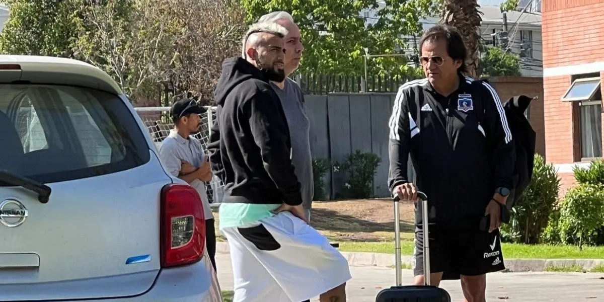 El ídolo del pueblo colocolino está en nuestro país y aprovechó para visitar el lugar que lo vio nacer como futbolista profesional. 