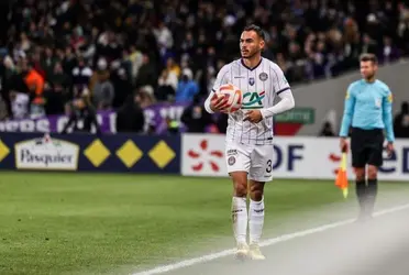 El lateral de la selección chilena podría dar otro gran salto en su carrera