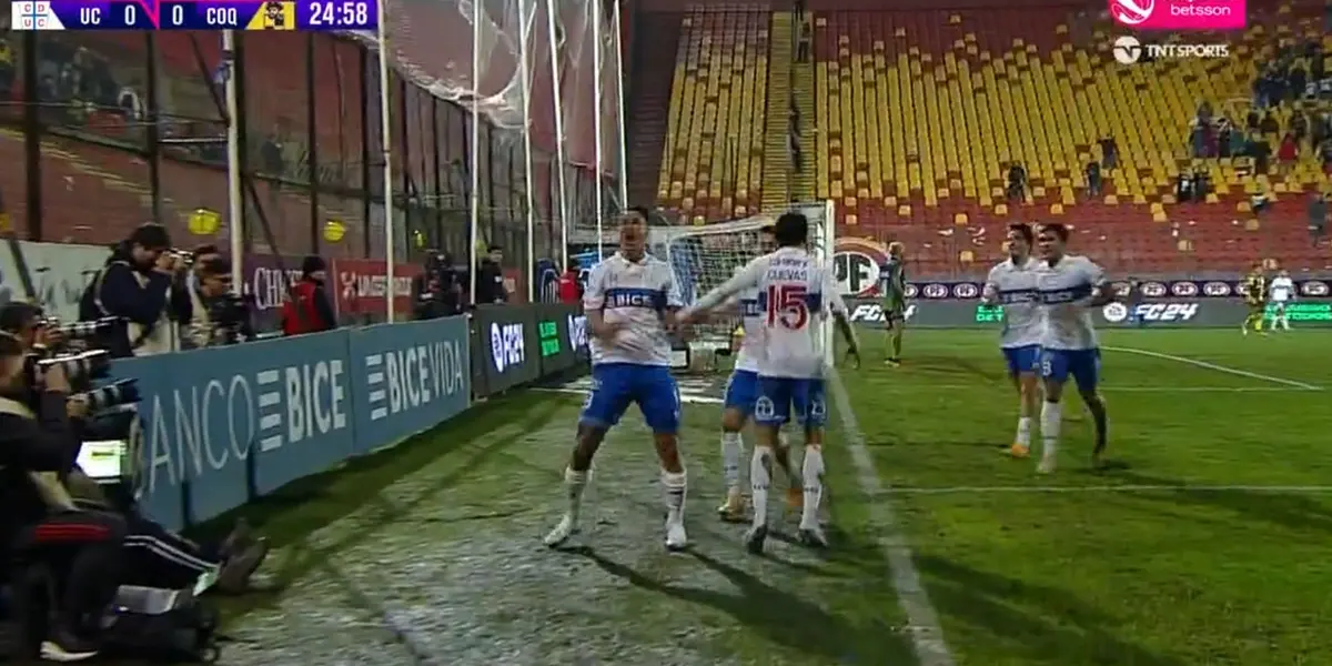 El partido entre cruzados y piratas ha estado muy tenso y Zampedri se desató en el gol con una celebración muy eufórica. 