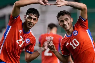 El talentoso jugador de Universidad de Chile partiría antes que su compañero.