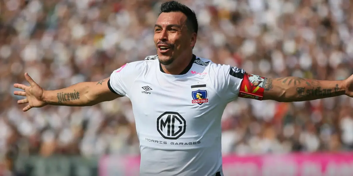 Esteban Paredes - Colo Colo