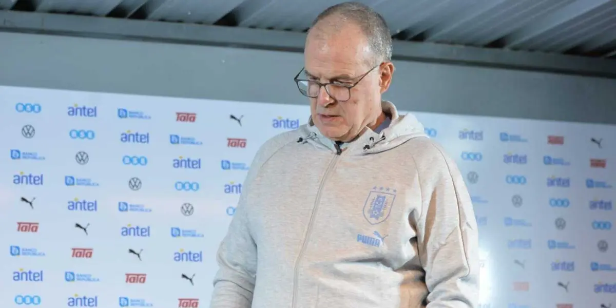 Marcelo Bielsa está sufriendo duras críticas tras su primera derrota.