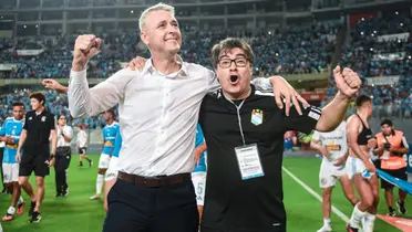 Tiago Nunes cuando era entrenador de Sporting Cristal de Perú. 